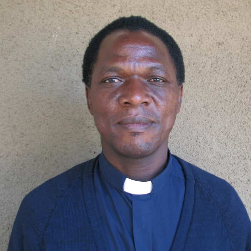 Photo of Fr. Odomaro  Mutungirehe